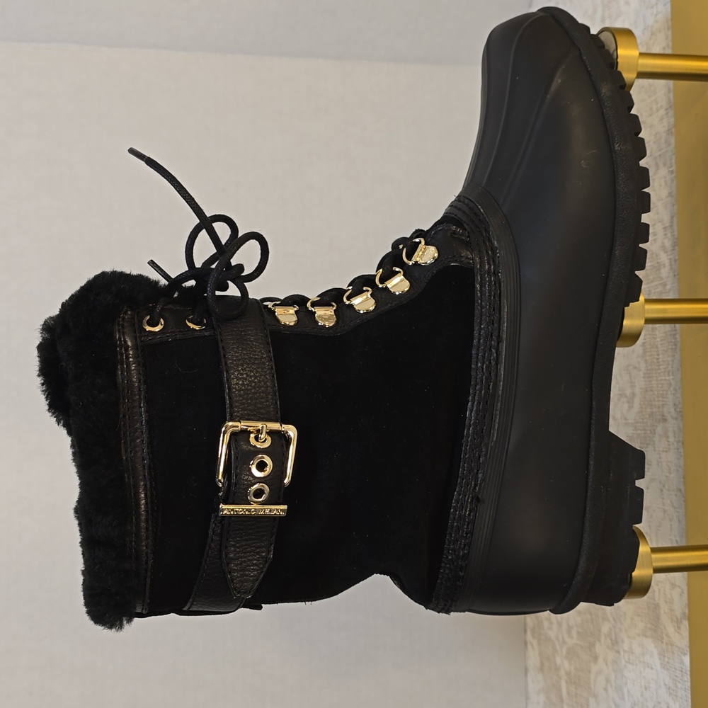 Womens Black Antonio Melani Fur Ankle Winter Boots Gold Buckle Hardware Size 9M